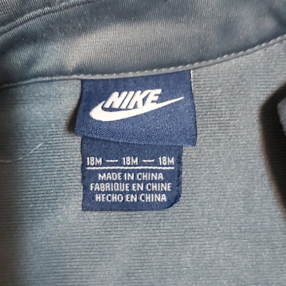 Nike Zip Up Sweater - Picture 5 of 5